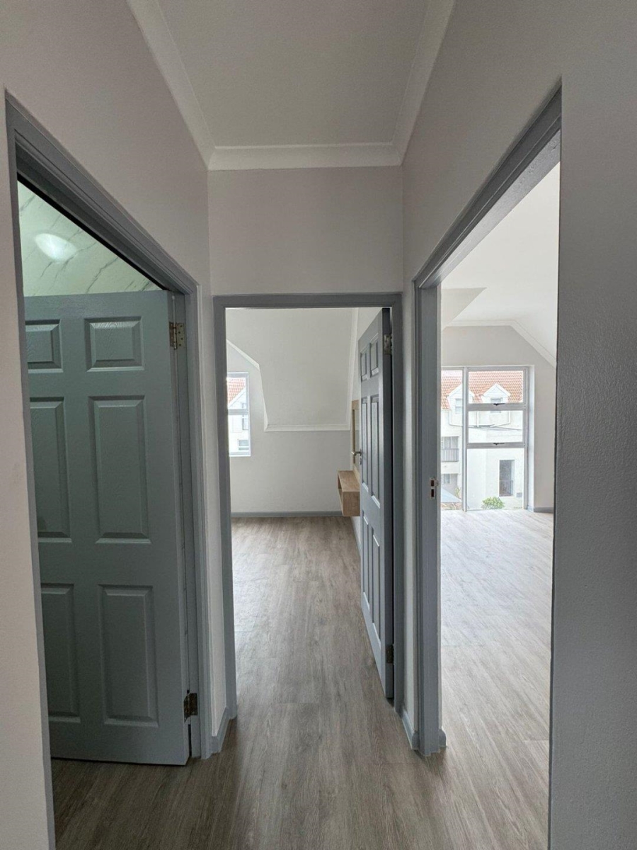 2 Bedroom Property for Sale in Whispering Pines Western Cape